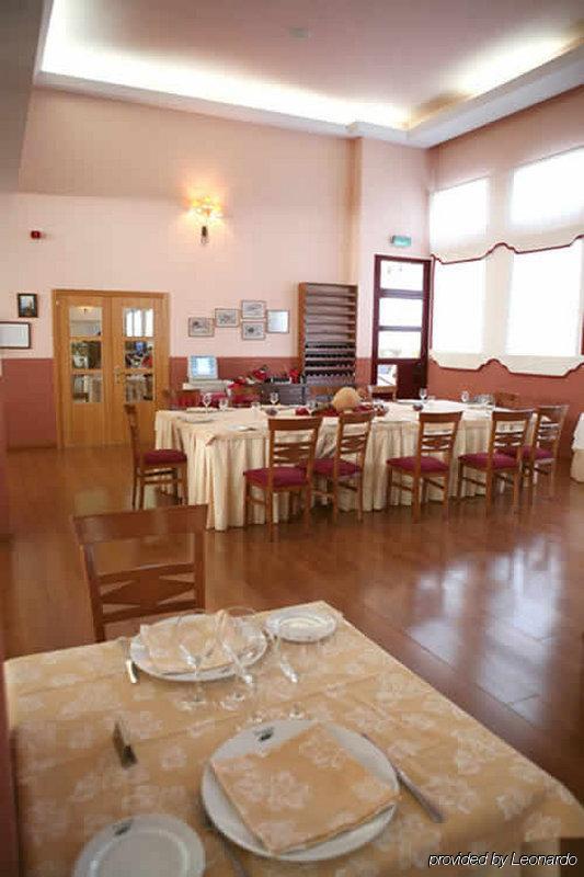 Hotel La Imora Jaén Restoran fotoğraf